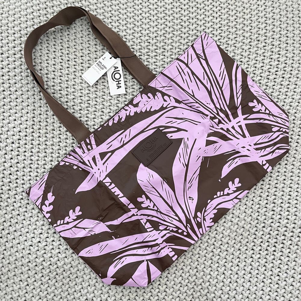 Aloha Collection• Special Edition Holoholo Tote Ti Leaf Lavende Coconut